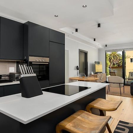 Luxury Green Point Apartment With Backup Power Cape Town Exterior photo