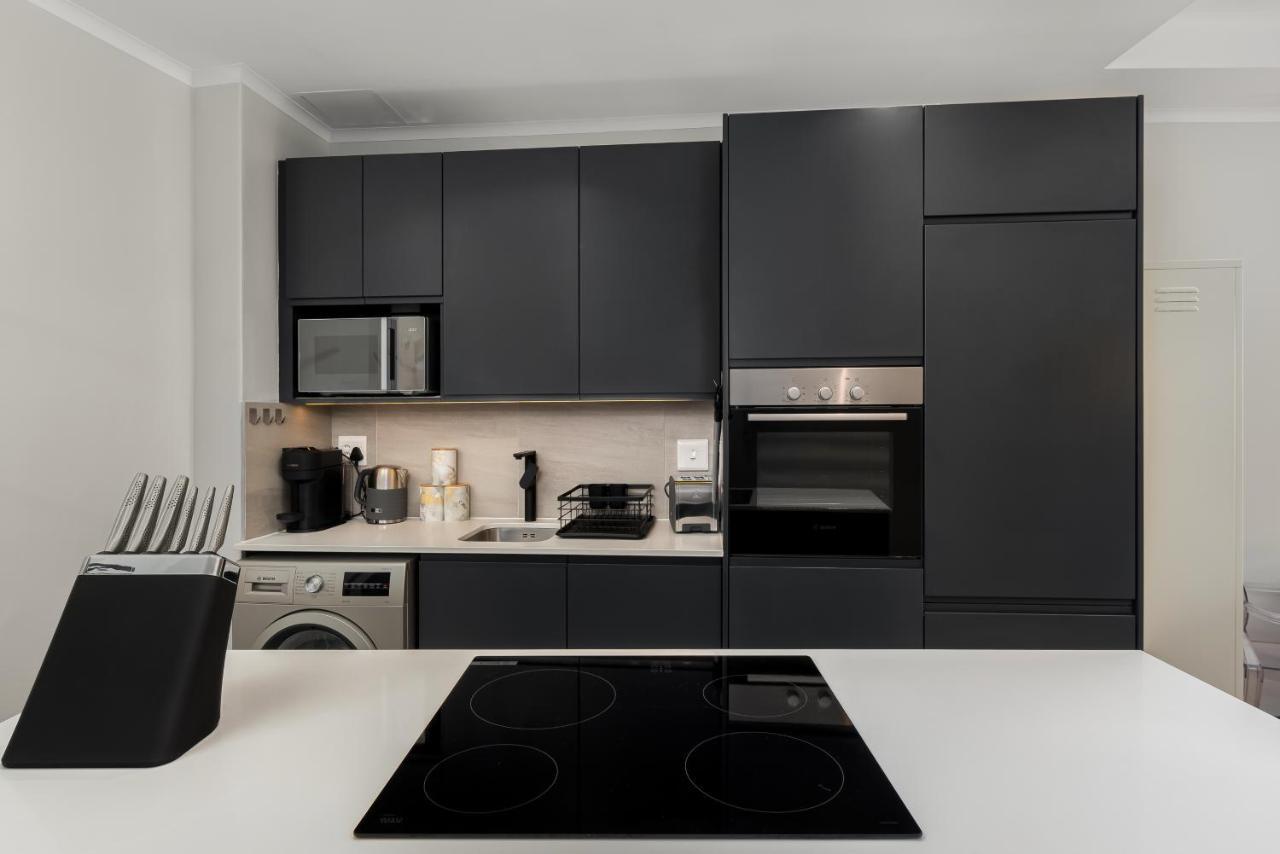 Luxury Green Point Apartment With Backup Power Cape Town Exterior photo